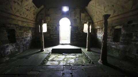 El templo de Santa Eulalia de Bóveda sigue con muchos enigmas por resolver