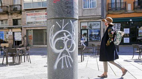 GRAFFITIS. PLAZA DE CURROS ENRÍQUEZ