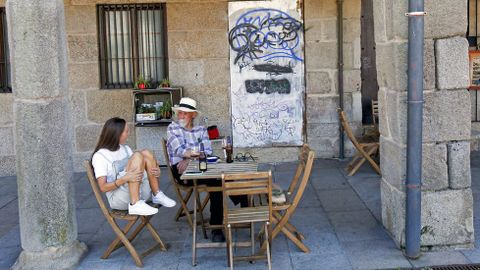 GRAFFITIS. ENTORNO DE LA BASÍLICA DE SANTA MARÍA