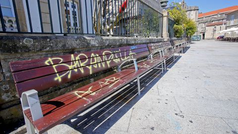 GRAFFITIS. ENTORNO DE LA BASÍLICA DE SANTA MARÍA