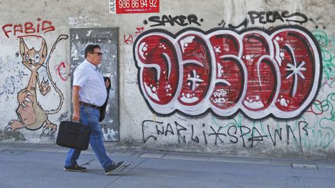GRAFFITIS. ENTORNO DE LA BASÍLICA DE SANTA MARÍA