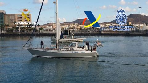 El velero interceptado