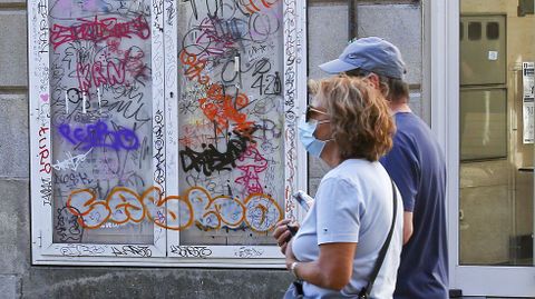 GRAFFITIS. PLAZA DE CURROS ENRÍQUEZ