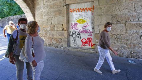 GRAFFITIS. PLAZA DA PEDREIRA