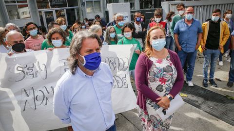 Protesta organizada por el ANPA del instituto nº1 de Ribeira