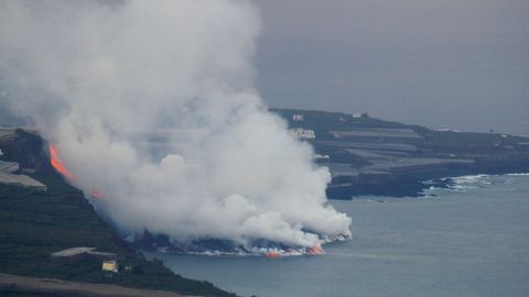 Formación de un delta de lava en la costa de La Palma