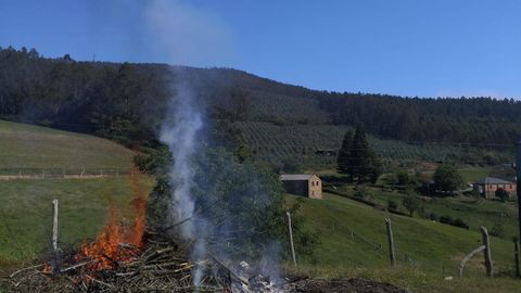 Foto de archivo de una quema en Trabada