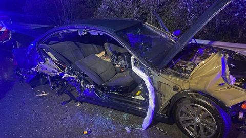 El automóvil en el que hubo que realizar la excarcelación sufrió graves daños materiales