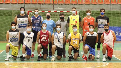 La plantilla del Calvo Basket Xiria, ayer en un entrenamiento