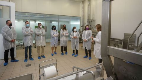 Visita al Aula de Produtos Lácteos de la USC, donde de desarrolló la bebida