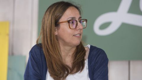 A escritora Ana Cabaleiro