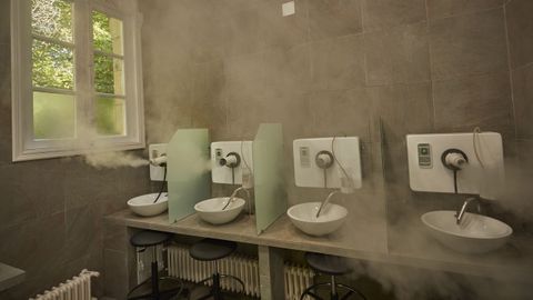 El Gran Balneario de O Carballiño ha sido, tradicional e históricamente, un espacio para «tomar as augas»