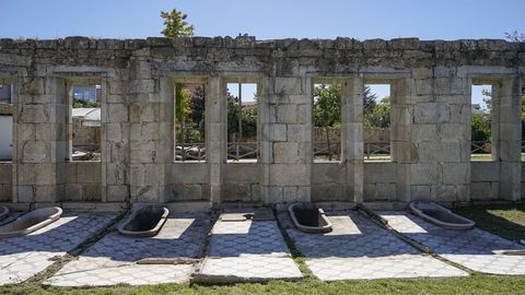 Antiguo balneario y entorno de Caldeliñas.
