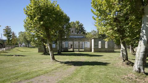 Antiguo balneario y entorno de Caldeliñas.