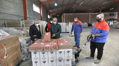 El subdelegado del Gobierno visita el almacén de alimentos del FEGA de Cruz Roja