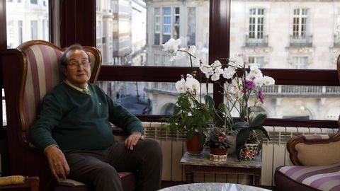 Sánchez Castiñeiras retratado en su vivienda de Lugo