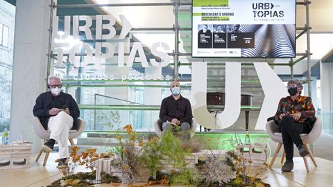David Chipperfield, Alejandro Espiño y Ana Tomé, en la primera jornada de Urbtopías el pasado día 13