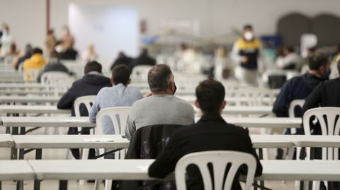 Exámenes para plazas de operarios y empleados sénior de Navantia