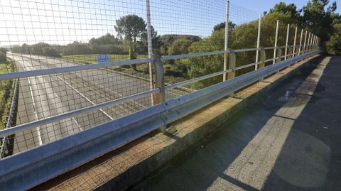 Puente desde el que se habrían arrojado las piedras