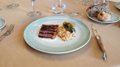 Picaña a la brasa con arroz meloso de mascarpone Queescrem, preparada por Héctor López