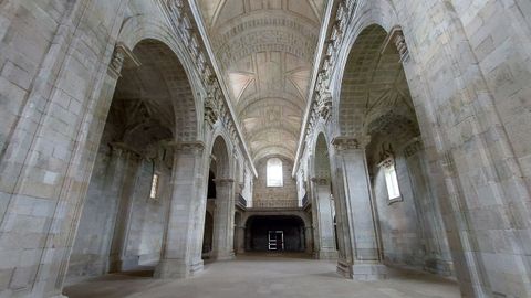Interior de la iglesia del monasterio de Santa María de Sobrado