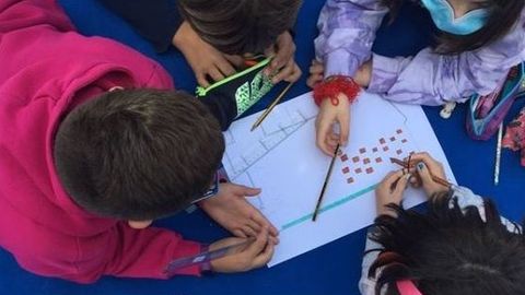 En Trees Ecosistemas Mar Penela diseña espacios para niños con la participación de los propios niños.