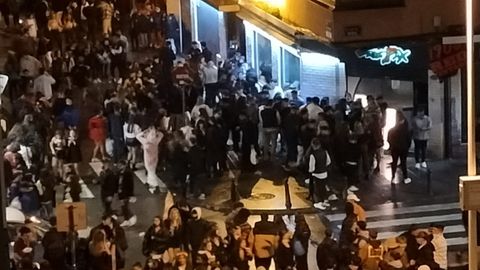 Así estaba el cruce de las calles Socorro y Sol durante en fin de semana de Halloween