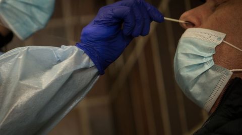Cada día se hacen cientos de pruebas en Ourense para detectar posibles casos de coronavirus