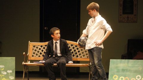 El grupo de teatro A Pombiña, de Narón, actuará esta semana en Aguiño.