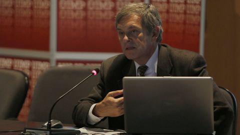 Javier Barón, durante una charla en A Coruña.