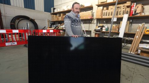 Manuel Pereira Freire, gerente de IDM Pereira, instalaciones, desarrollos y montajes, en Bértoa