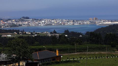En zonas próximas a la costa de Foz y Barreiros, en imagen, se venden fincas espectaculares