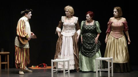 La compañía Teatro Bradomín cerrará la muestra de Aguiño.