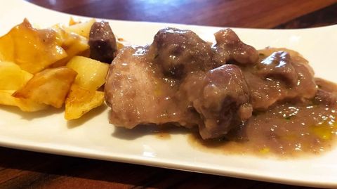 COCHO CON NAICIÑA , TAPA GAÑADORA DO PREMIO DO XURADO PROFESIONAL