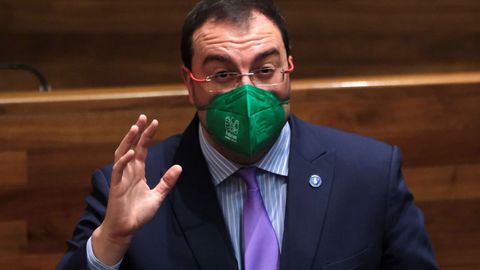El presidente del Principado de Asturias, Adrián Barbón