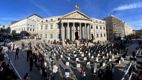 El acto por el 43.º aniversario de la Constitución se celebró este lunes en el exterior del Congreso de los Diputados