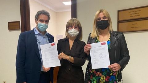 Los diputados del PSOE por Lugo, Javier Cerqueiro y Ana Prieto, con las propuestas para que Lugo mejore las redes de cobertura 