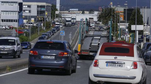 La comarca de Santiago es la de mayor porcentaje de empresas de 10 a 49 trabajadores. En la imagen, el polígono industrial del Tambre