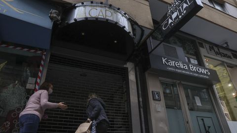 El pub The Capital, en la calle Alfredo Brañas de Santiago, permanecerá cerrado hasta que corrija todas las deficiencias que ha encontrado el Concello
