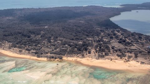 La erupción cubrió la isla de ceniza