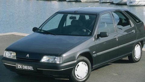 CITRÖEN ZX CINCO PUERTAS (1991). Durante la década de los 90, el Citröen ZX fue uno de los modelos más exitosos. De la factoría salieron 517.484 unidades desde el 1991 hasta 1997.