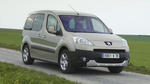 BERLINGO (2007). La nueva generación de la Berlingo compartió espacio con la Peugeot Partner
