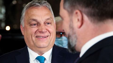 El primer ministro húngaro, Víktor Orbán, y el líder de Vox, Santiago Abascal, este viernes en Madrid 