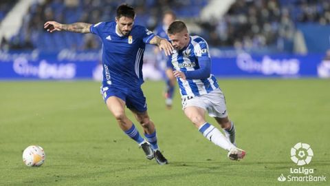 Borja Garcés y David Costas, durante el Leganés-Oviedo de la primera vuelta