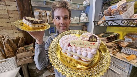 La panadería Acuña regala dos desayunos completos por cada tarta romántica que venda. 