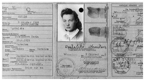 Detalle del carné de identidad falso de Vladka Meed, de 1943.