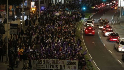 Multitudinaria manifestación por las calles de A Coruña.