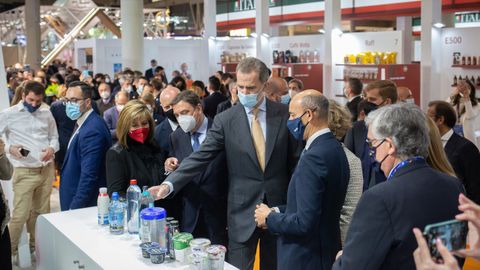 El rey visitó más de 30 estands de Alimentaria.