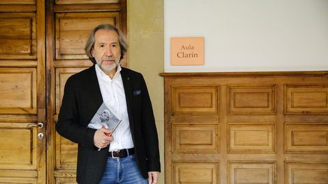 Ricardo Labra, escritor. Autor del libro «El caso Alas 'Clarín'. La memoria y el canon literario».