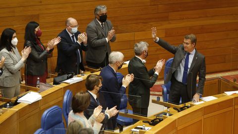 El presidente de la Xunta se despide de la bancada popular en su último pleno